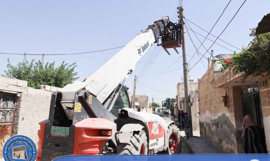 استهداف حي مفرق الجزرة بأحد مشاريع قسم الإنارة العامة